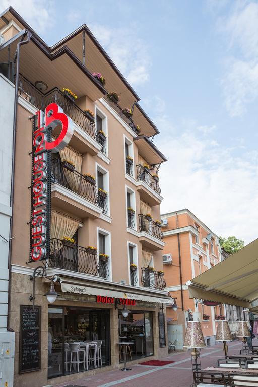 8 1/2 Art Guest House Plowdiw Exterior foto